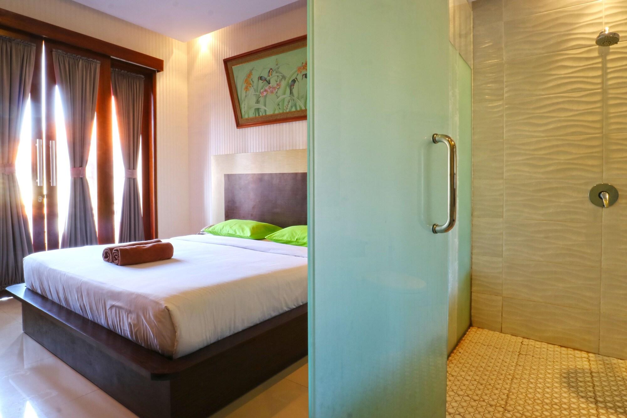 D'Astri Guesthouse Sanur Redpartner Denpasa Buitenkant foto